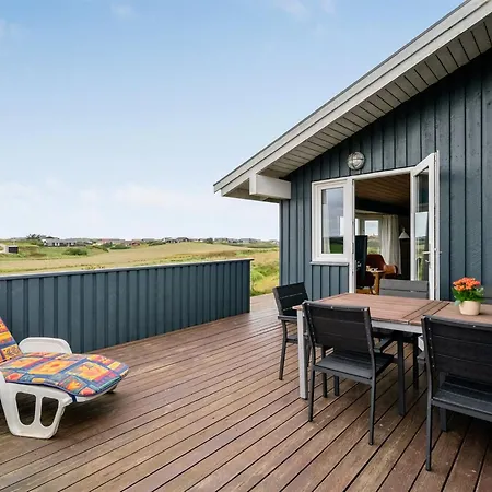 Marne - 500m From The Sea By Interhome Feriehus Løkken